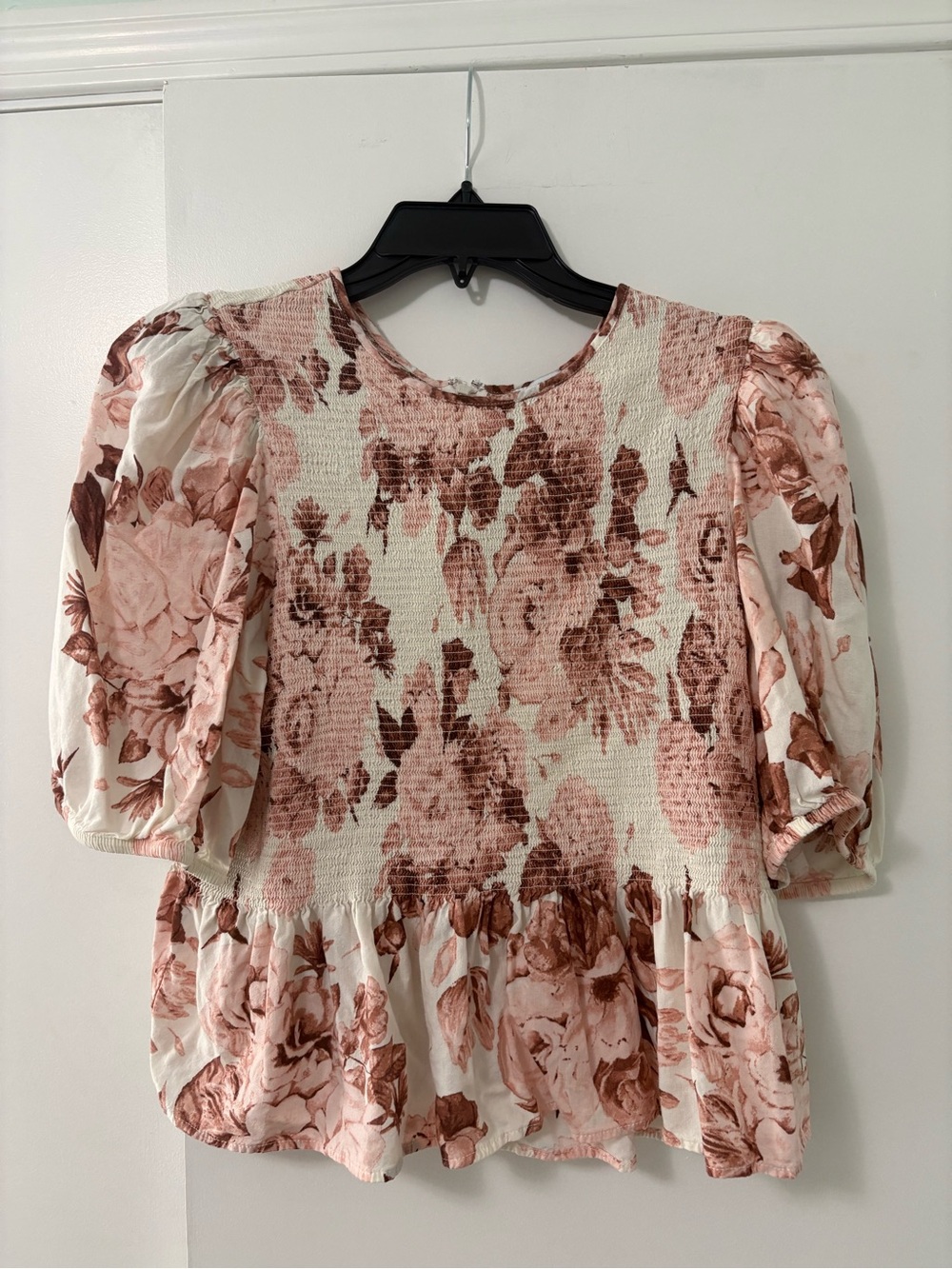 Express Women’s Floral Puff Sleeve Babydoll Peplum Top